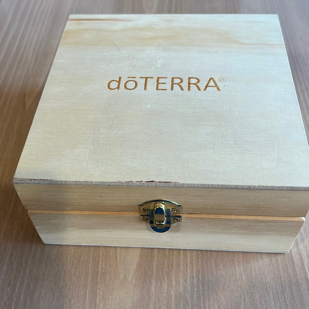 DoTerra Wooden Essential oil compartment box